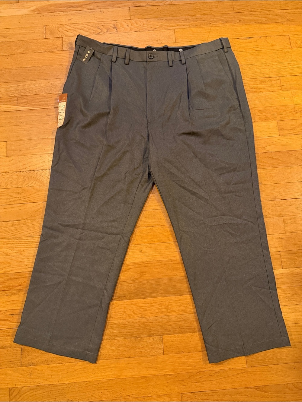 Haggar Men's Dark Gray Pleated Dress Pants 46x30